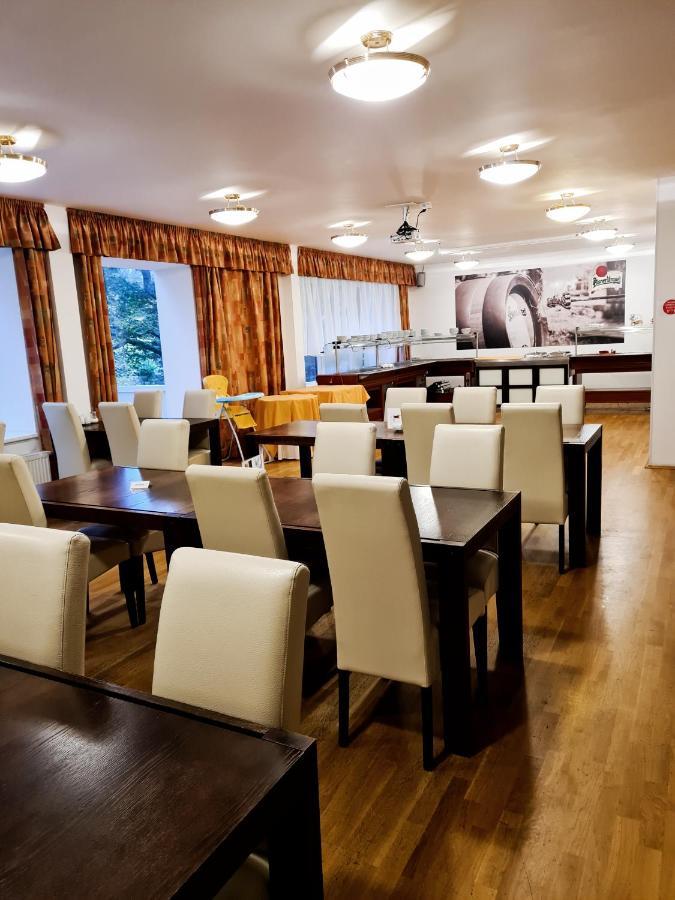 Wellness Hotel Harrachovka エクステリア 写真