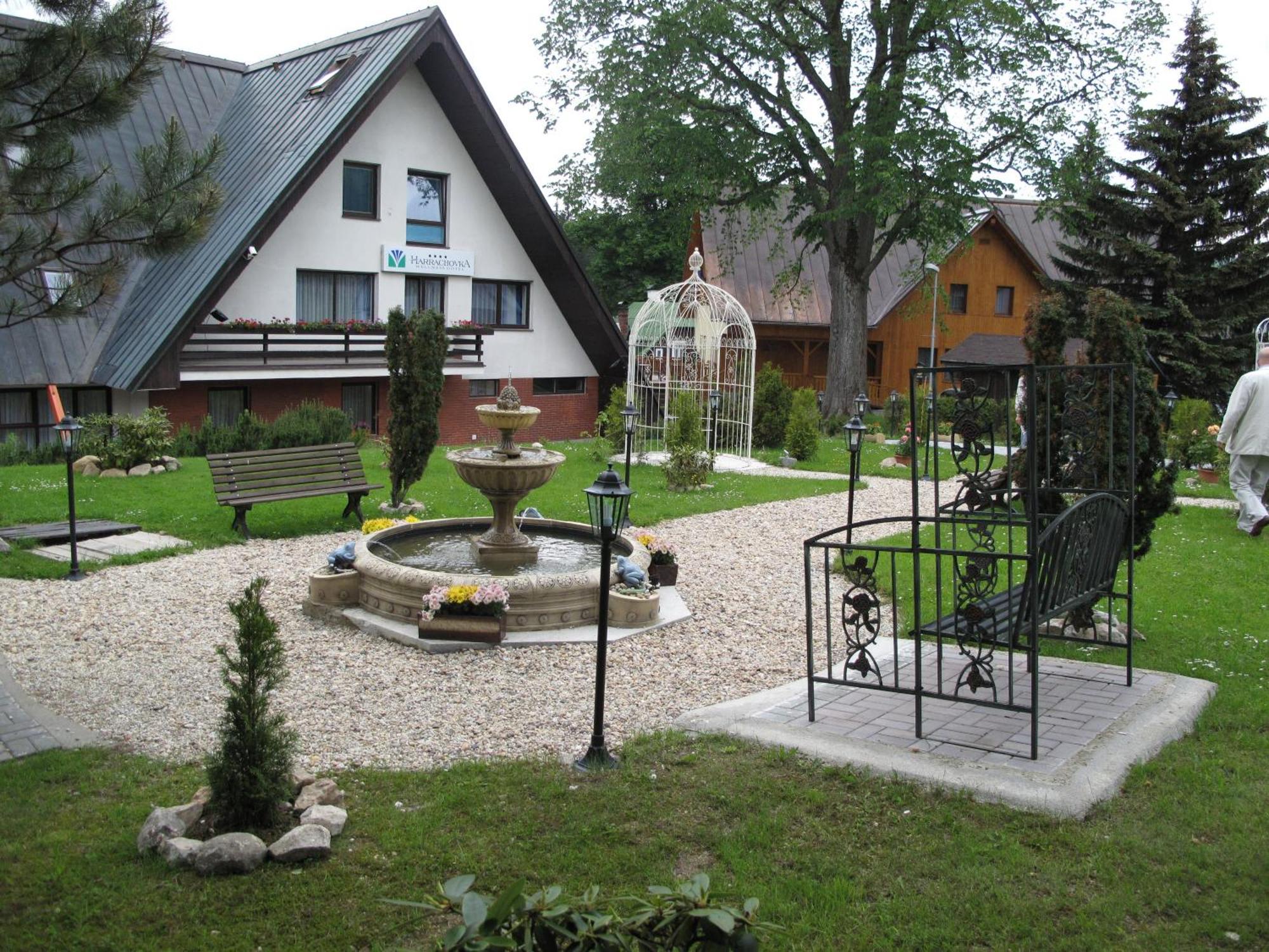 Wellness Hotel Harrachovka エクステリア 写真