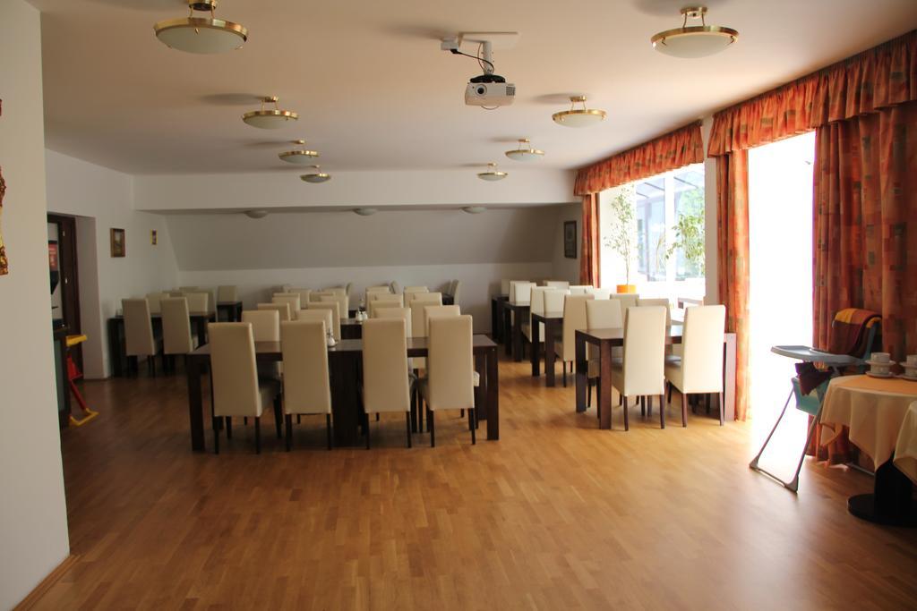 Wellness Hotel Harrachovka エクステリア 写真