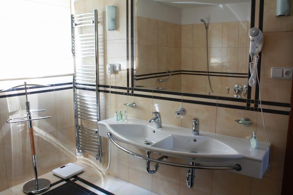 Wellness Hotel Harrachovka エクステリア 写真